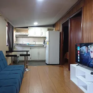 Independiente Cerca De Muchos Lugares Apartamento